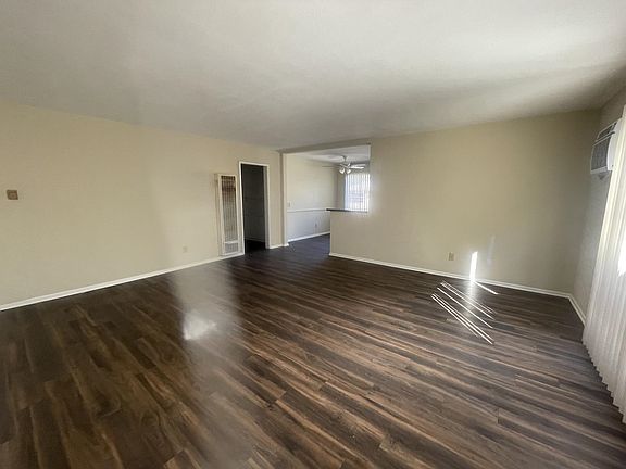 2nd image of 1918 Grismer Ave APT G