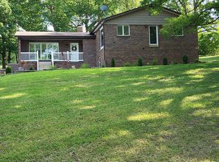 7414 Liberty School Rd, Leslie, MO 63056