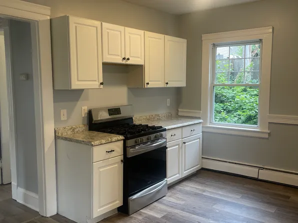 93 Fairview St #2, Waterbury, CT 06710