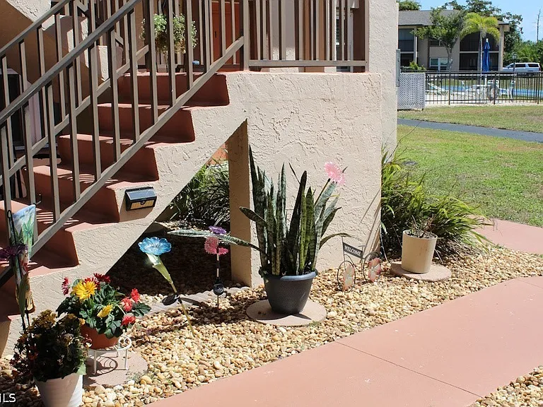 16881 Davis Rd #712 — Photo 4