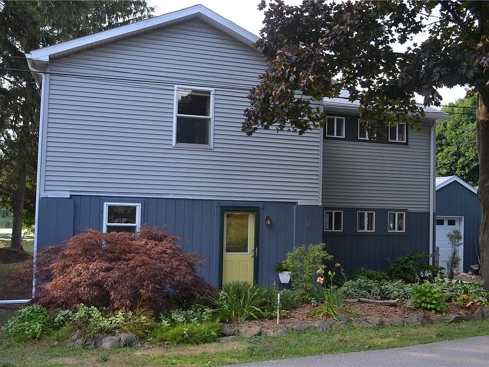 1st image of 20 Creekside Dr