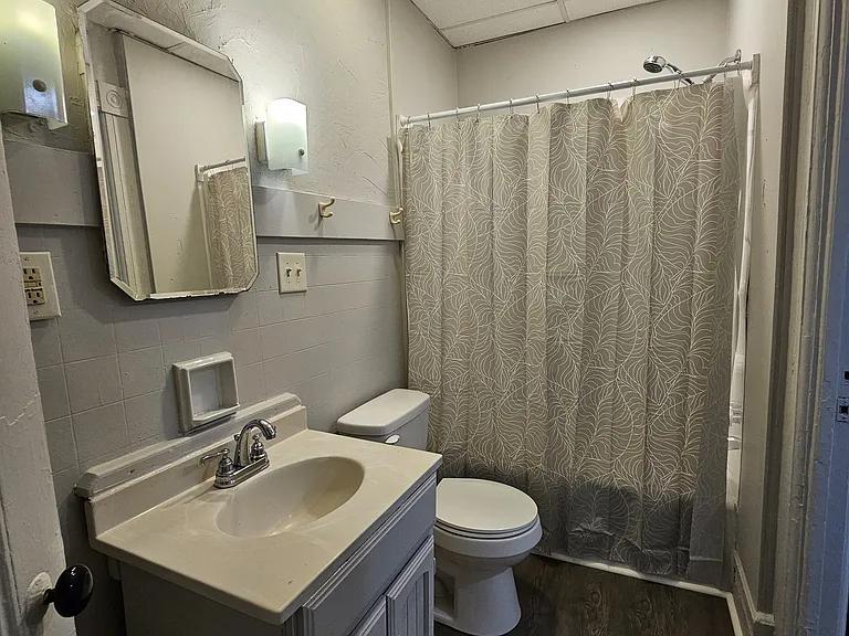 11 E Washington St #101 — Photo 2