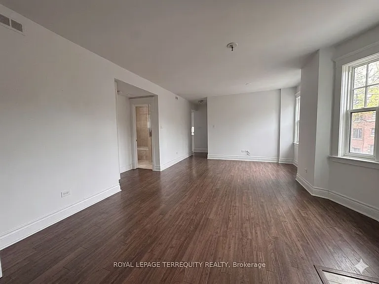 8 Webster Ave #2 — Photo 6