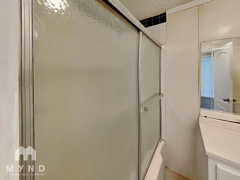 915 Woodrow Rd — Photo 16