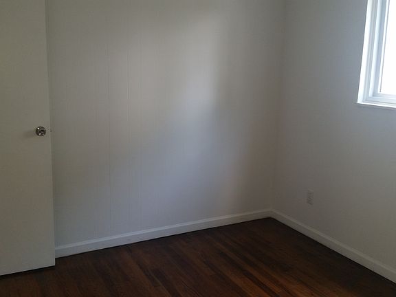 4th image of 1406 Morris Ave