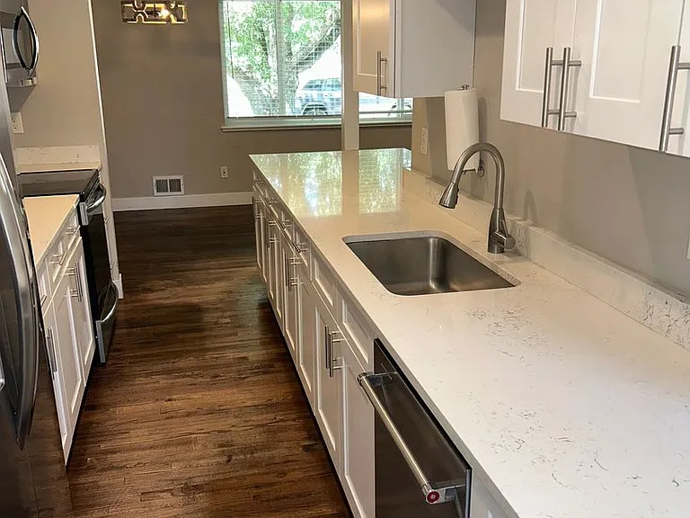 1544 S Chase Ct — Photo 8