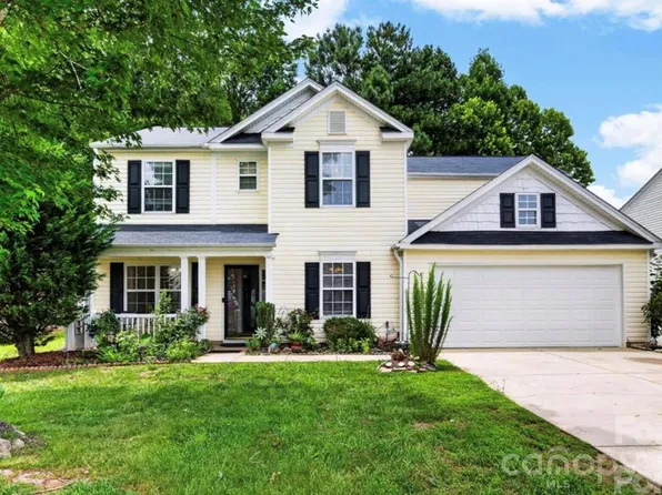 9833 Aventide Ln, Charlotte, NC 28215