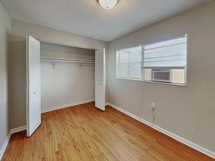 4333 Cynthia St — Photo 15
