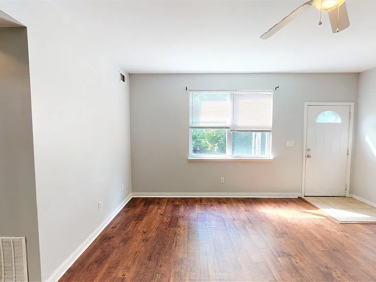 508 Dunaway St — Photo 6