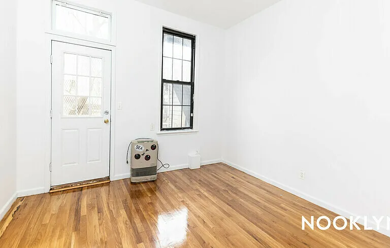 78 Starr St #1L — Photo 10