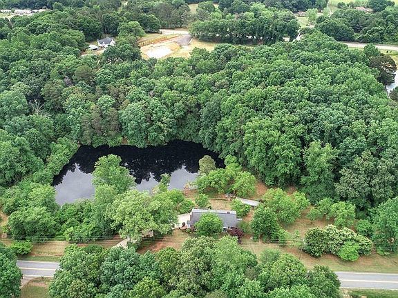 4th image of 626 Old Anderson Rd