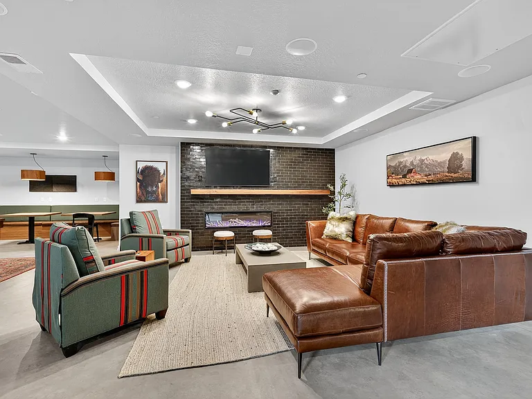 Riverwalk Apartments — Photo 12