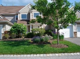 20 Bourne Cir #1104, Hamburg, NJ 07419