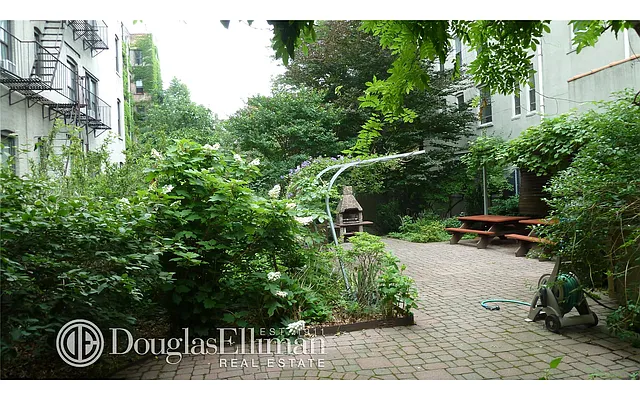 Rented by Douglas Elliman | media 29