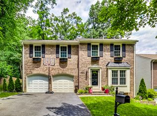 9802 Campbell Dr, Kensington, MD 20895