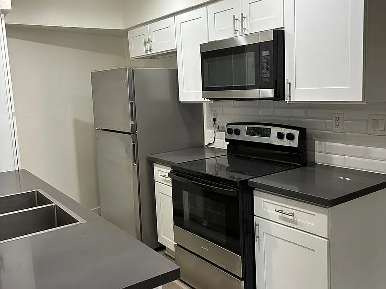 125 - Cedar Regency — Photo 14