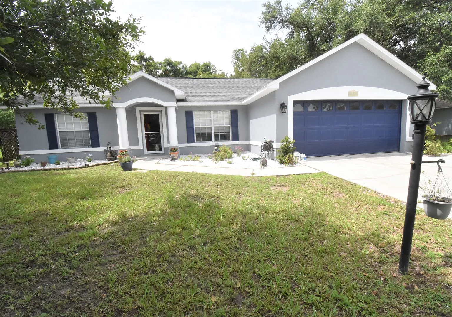 Gorgeous And Upgraded 3 Bed 2 Bath St. Cloud Home With Bonus Room Available October — Photo 1