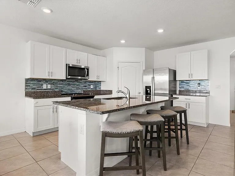 1467 Riverboat Dr — Photo 5