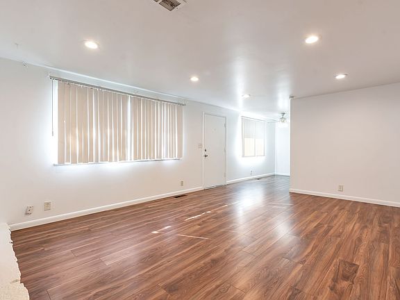 4th image of 4014-4018 W Benview Dr