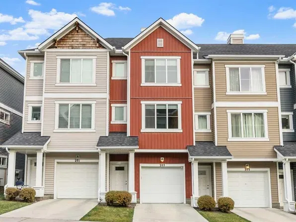 355 W Nolancrest Hts NW #203, Calgary, AB T3R 0Z9