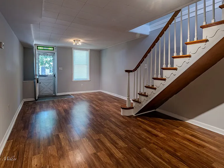 608 S Milton Ave — Photo 3