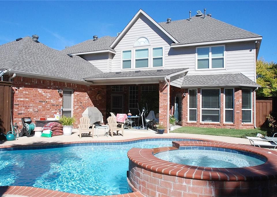 2nd image of 3824 Kimbrough Ln