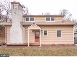 950 Woodbourne Rd, Langhorne, PA 19047