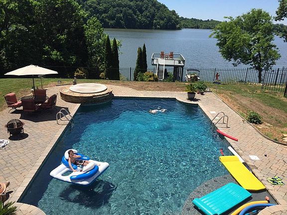5th image of 154 Marble Bluff Dr
