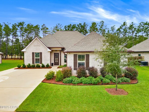 82 Campfire Cv, Freeport, FL 32439