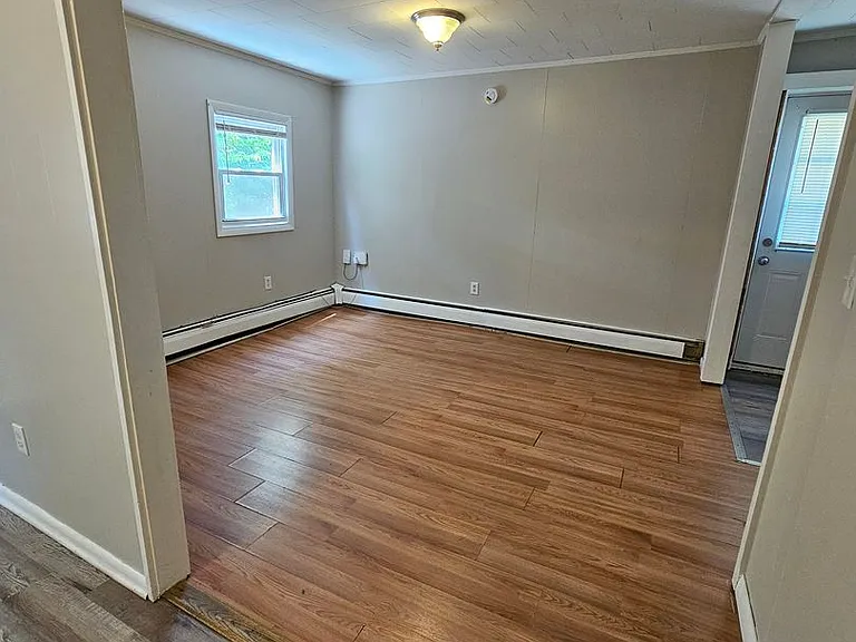 514 Hanover St — Photo 14