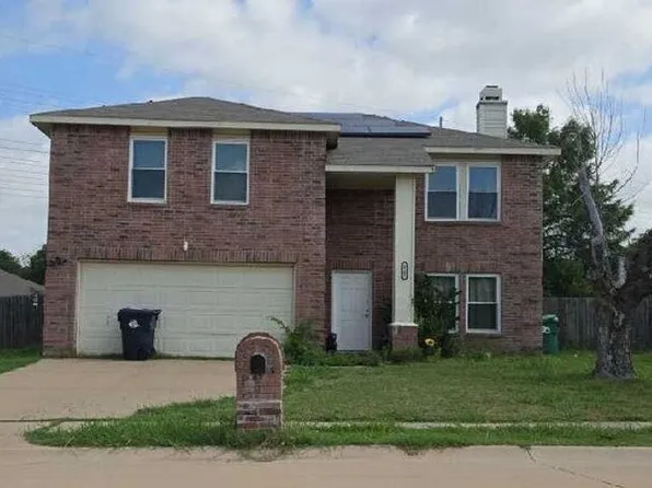 8105 Montecito Dr, Denton, TX 76210
