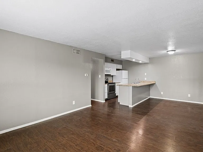 659 Redwood Ave #759-1 — Photo 5