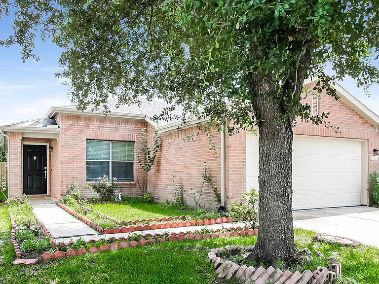 15510 Miller House Ln — Photo 3