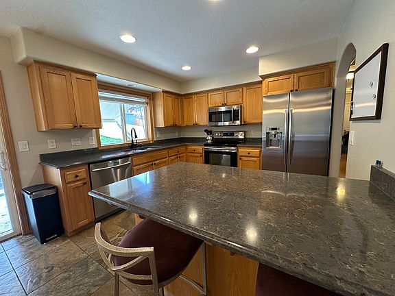 5th image of 435 Sunwood Dr NW