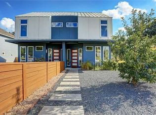 1805 E 16th St #B, Austin, TX 78702