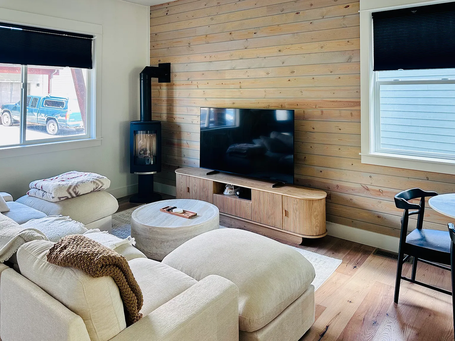 3 bed, 1404 sqft, $3,100 — Photo 3
