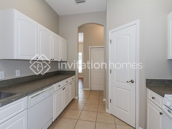 5th image of 7505 Regents Garden Way