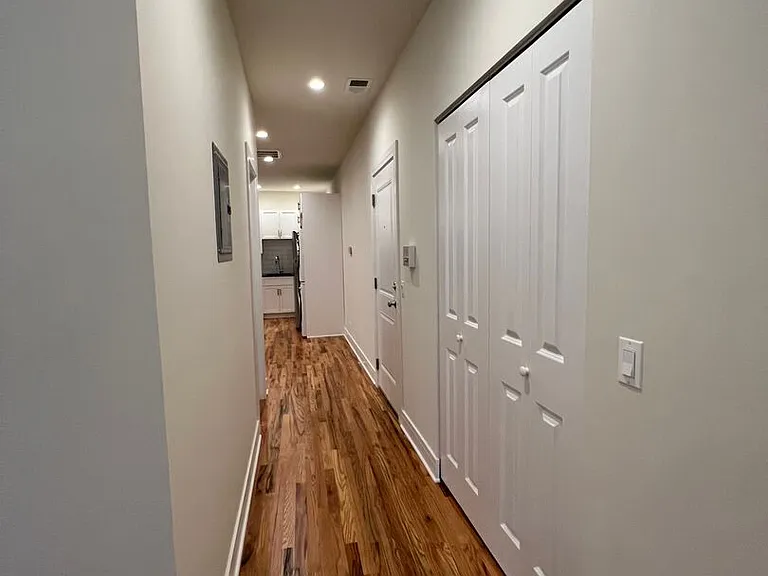3250 N Clark St #3 — Photo 3