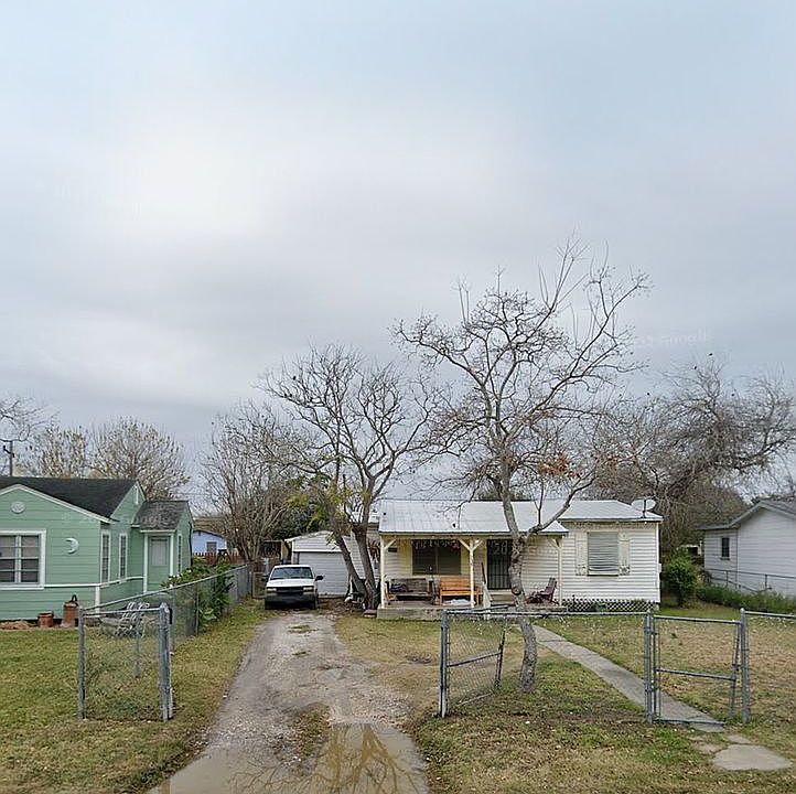 1st image of 238 Adams Dr