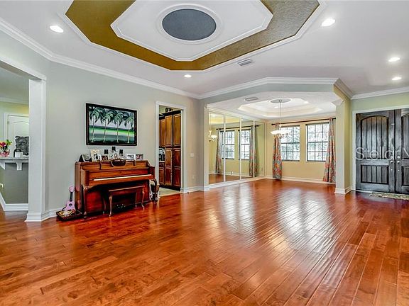 5th image of 9924 Hatton Cir