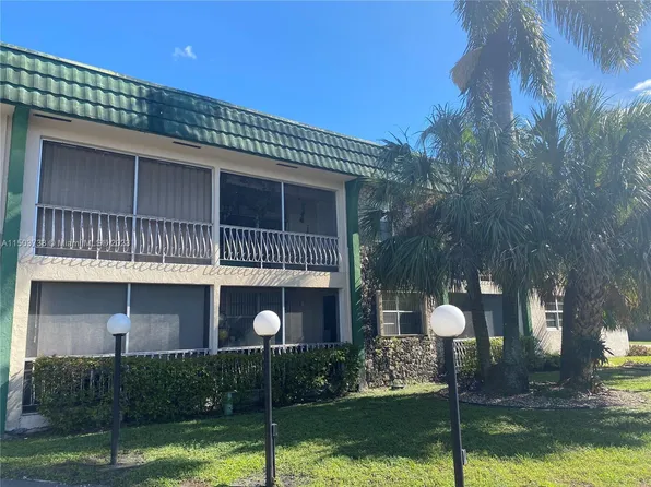 13101 Memorial Hwy APT 206, North Miami, FL 33161