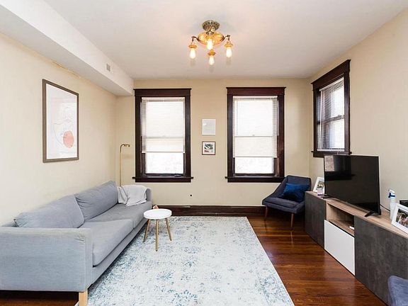 3rd image of 1316 McCausland Ave #2N