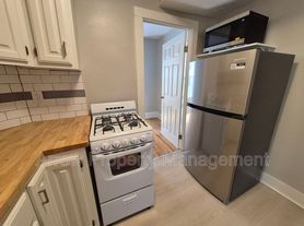 2727 P St, Lincoln, NE