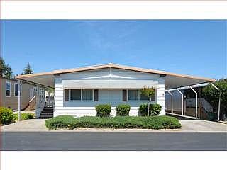 1st image of 115 Pine Ln #115