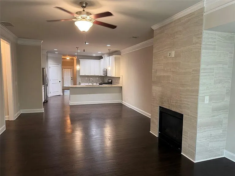 3772 Ledgemont Dr — Photo 10