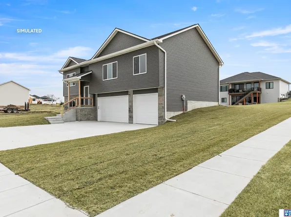 1510 Beartooth Dr, Lincoln, NE 68521