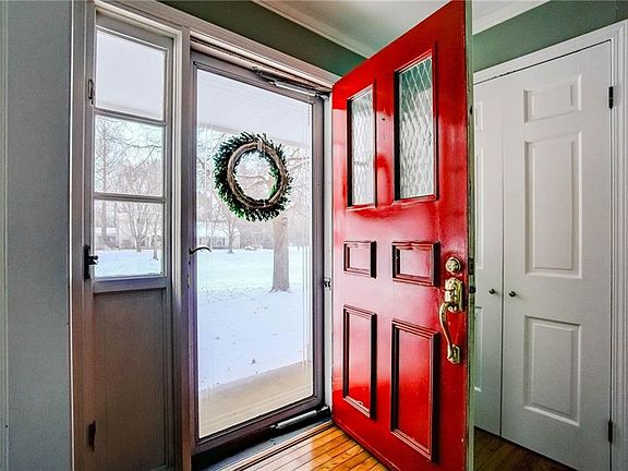 2nd image of 7236 Darien Dr
