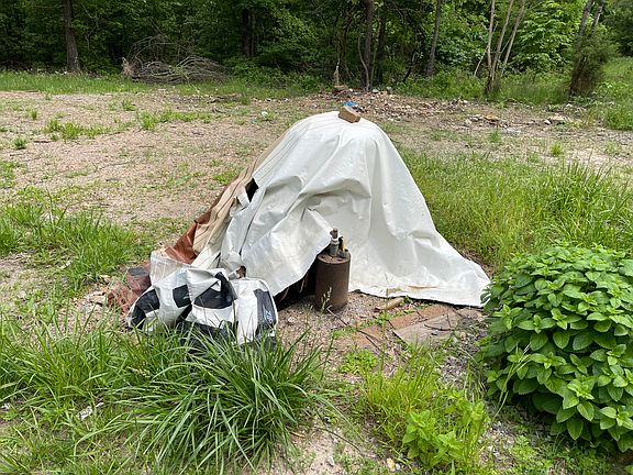 3rd image of 1190 Robinwood Ln