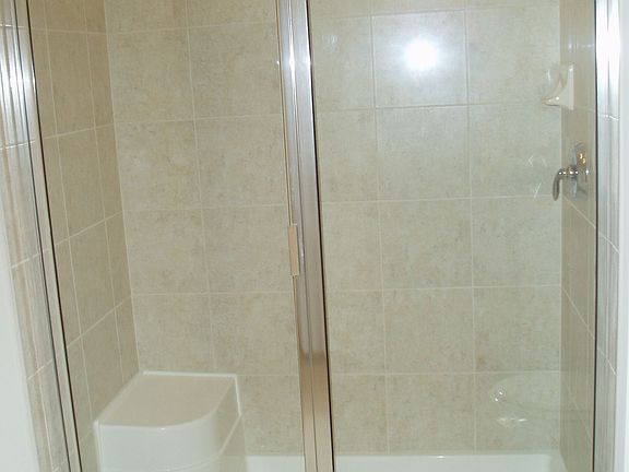 4th image of 24 W Station St Unit 401