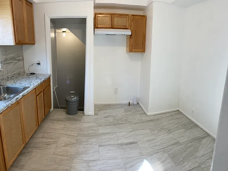 9187 Mendota St — Photo 11
